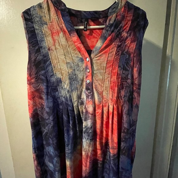 blouse - Picture 2 of 3